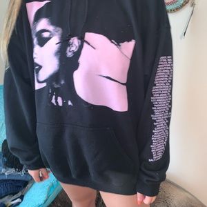Ariana Grande Sweetener Hoodie Size XL Barely Worn